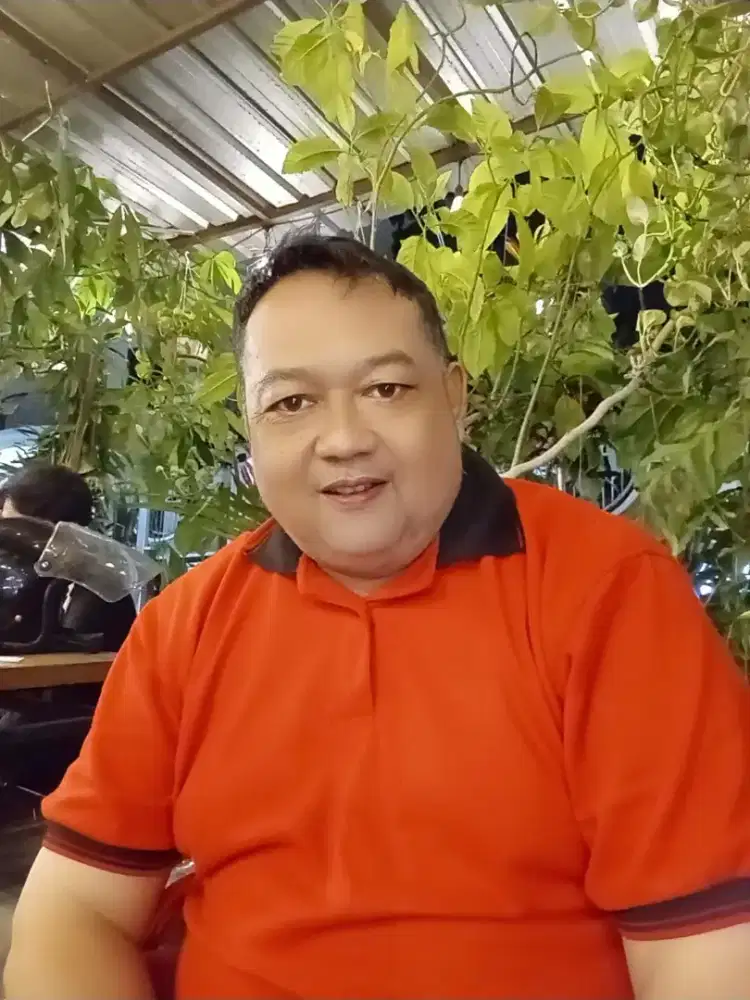 Dibutuhkan juru masak dan pelayan Warteg