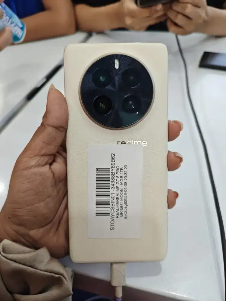Realme GT 5 pro Ram.16/1tb