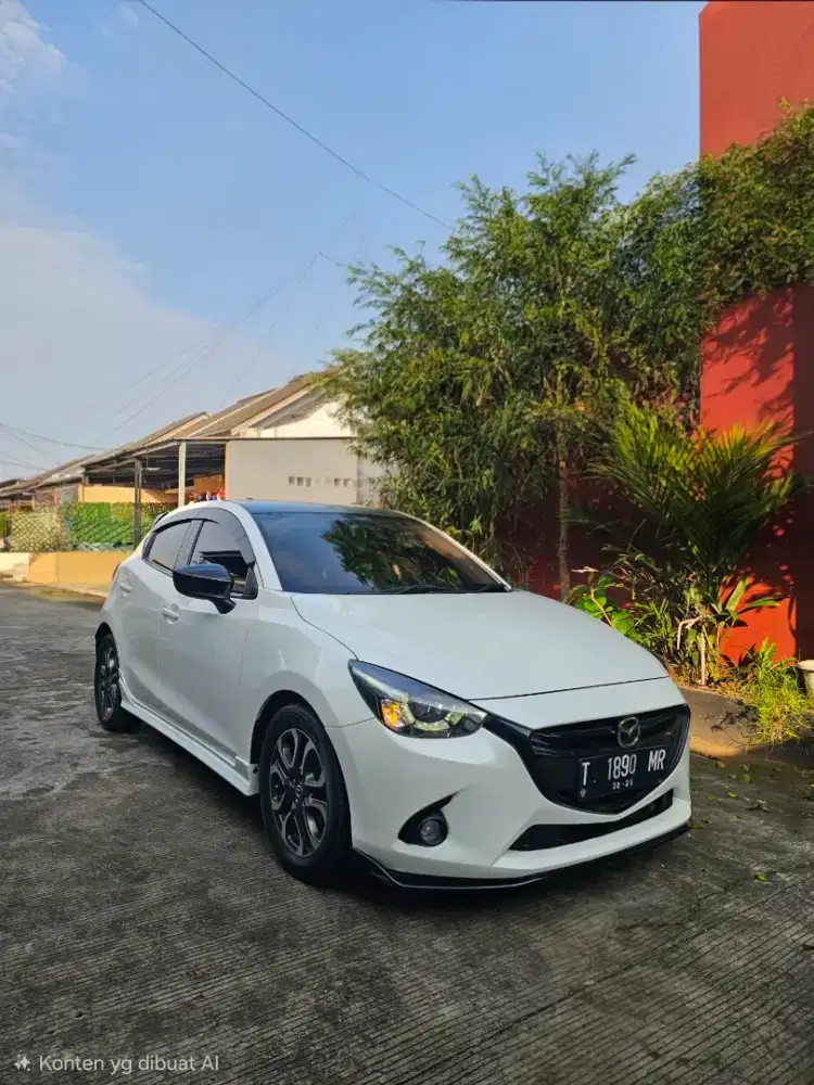 (Low Km) Mazda 2 GT Matic 2016