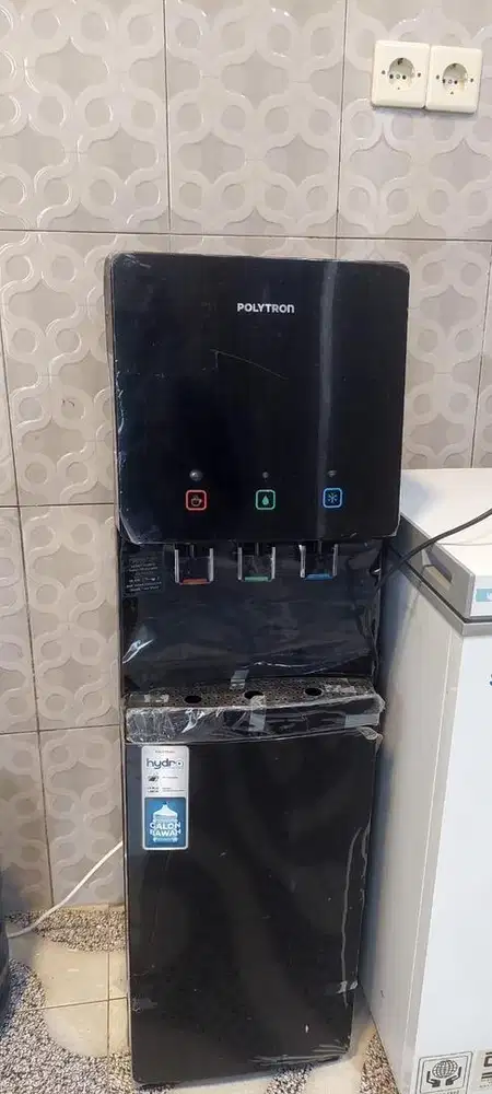 DIJUAL DISPENSER POLYTRON HYDRA