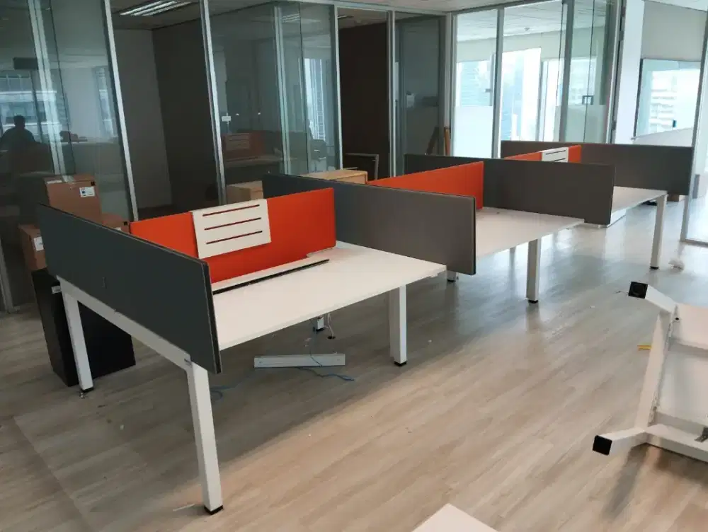 Meja workstation 6 seat