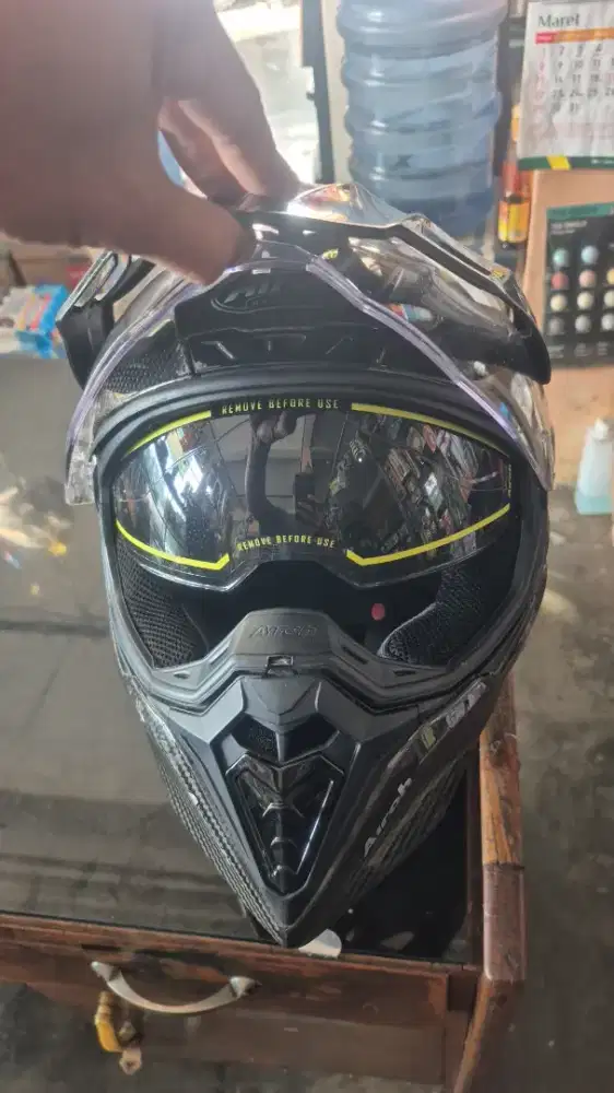 Helm Airoh carbon uk L mulus, ringan