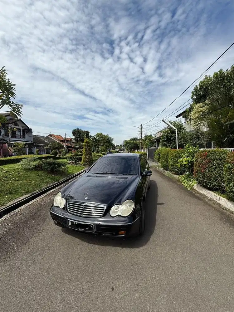 Jual Mobil Mercedez-benz C series W203