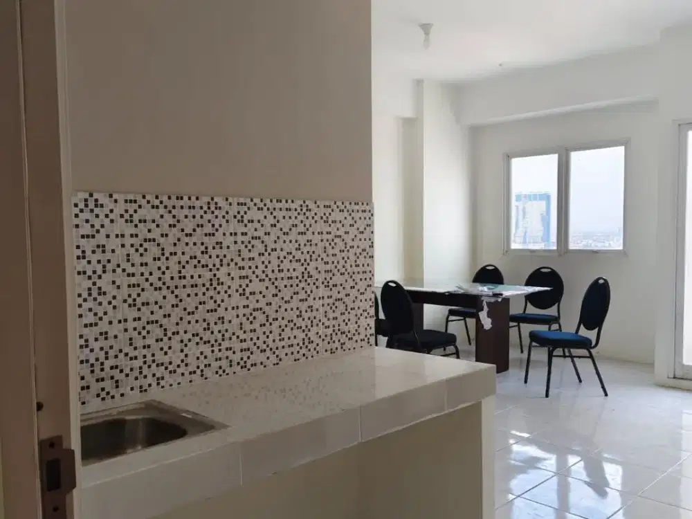 Disewakan Apartemen Puncak Dharmahusada Tower A 3BR Kosongan Luas 78 m2 dekat UNAIR, MERR, Galaxy Mall
