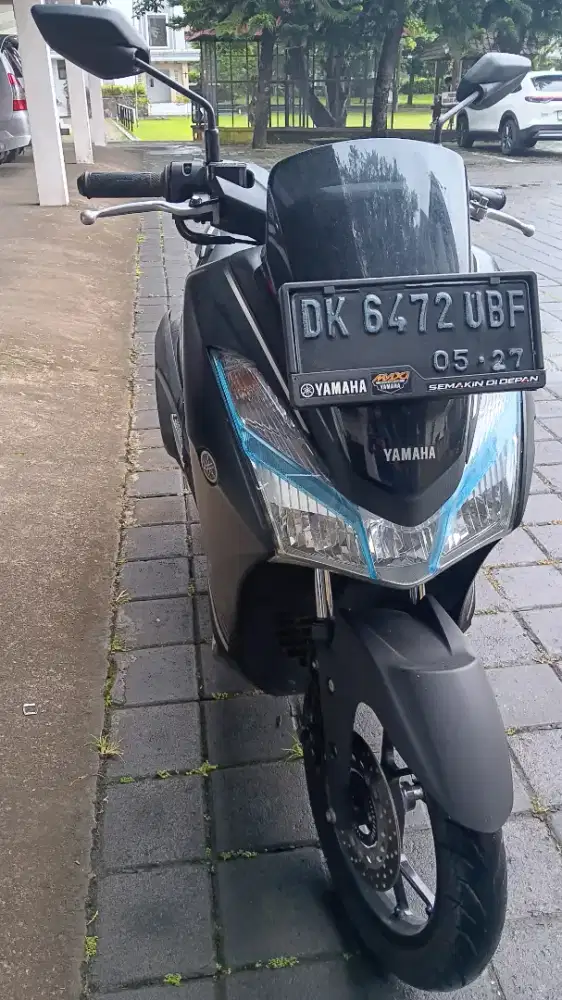 Dijual Yamaha Lexi th 2022 warna hitam