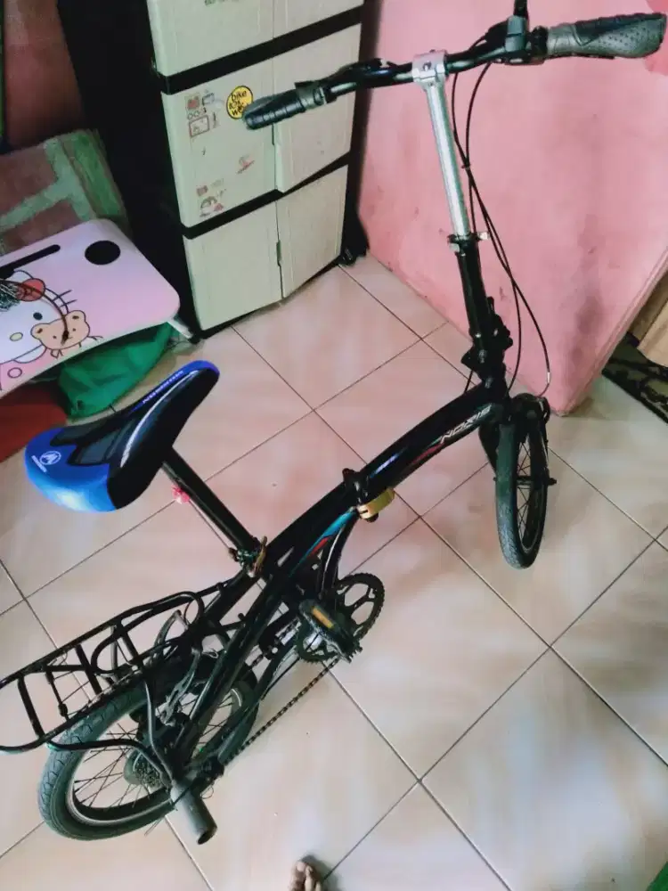 Jual sepeda lipat 20 in, bisa untuk dewasa dan anak.