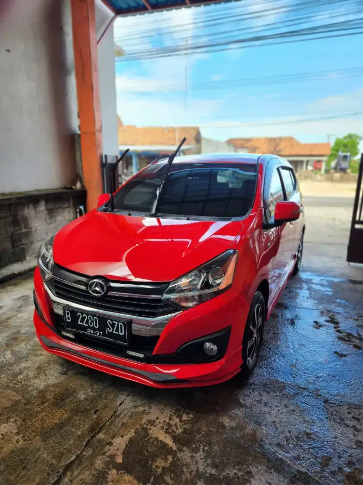 Daihatsu Ayla 1.2 R Deluxe Tahun 2017