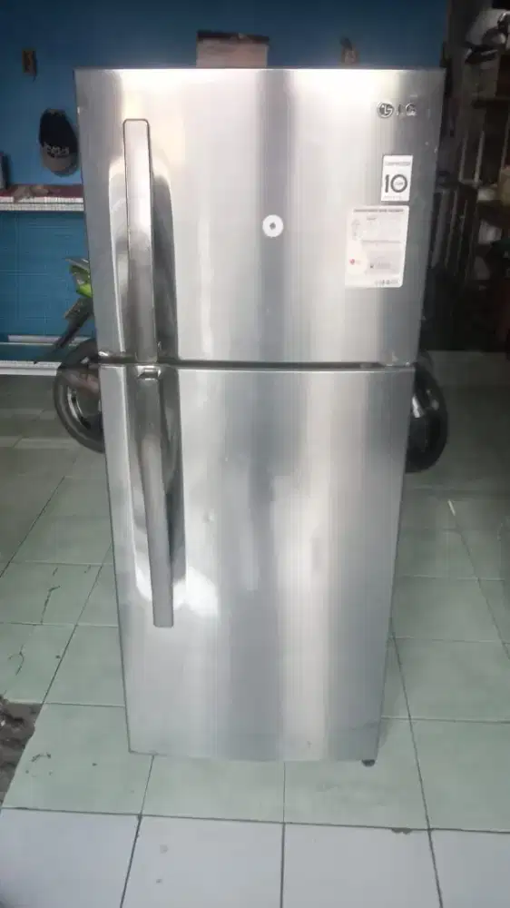 Dijual kulkas 2pintu LG semi INVERTER rak ice marker cod beku dingin