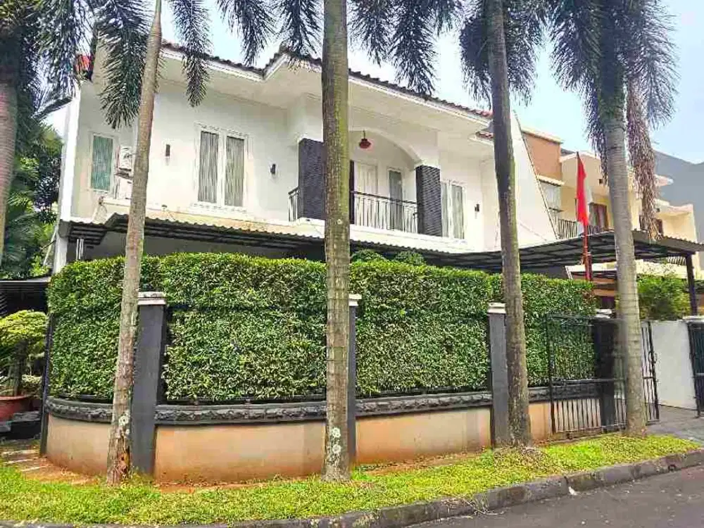 Dijual rumah besar giriloka bsd city