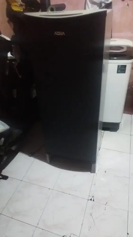 Kulkas AQUA ada box freezer 1pintu bisa COD rak lengkap dingin beku