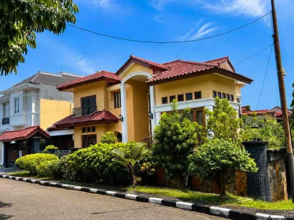 Dijual Rumah Cantik Dalam Komplek Elite Villa Cinere Mas Nempel Lebak Bulus