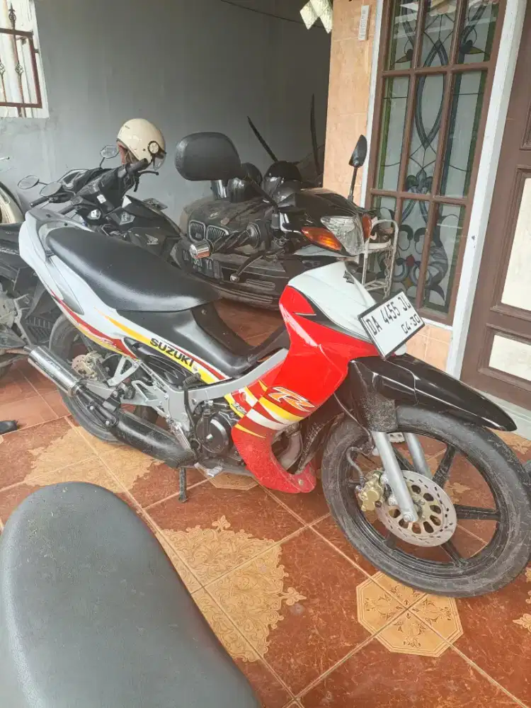 Suzuki LSCM satria hiu 2005
