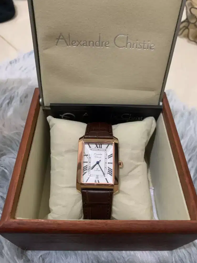 Jam tangan di jual murah