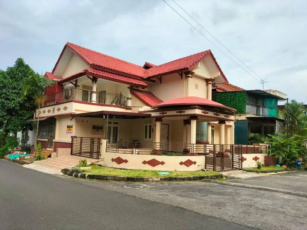 Rumah 2 Lantai Posisi Hook Taman Duta Mas Full Renovasi Batam Centre