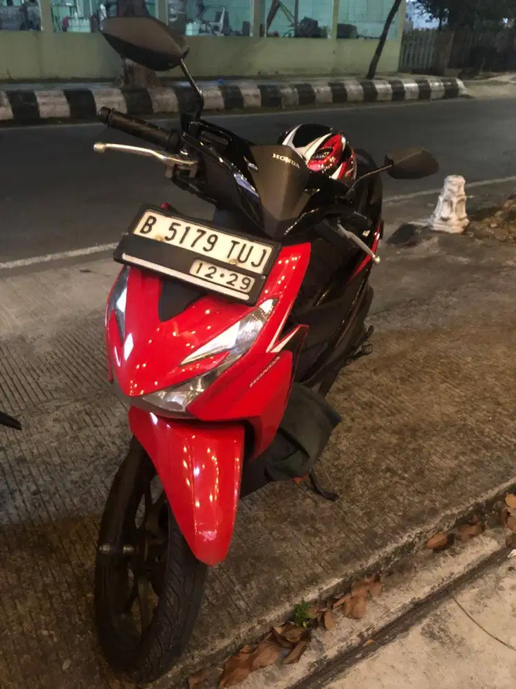Honda BeAT Funk Red Black Type CBS