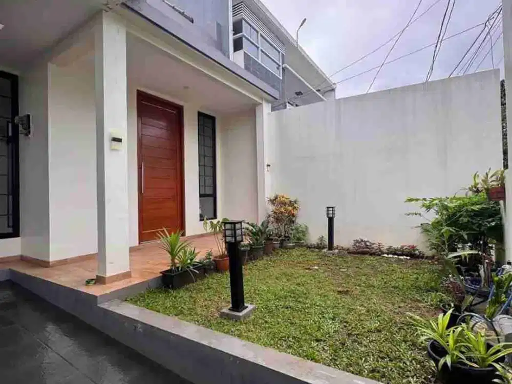 Rumah Villa Melati Mas Luas 218m 3+1 Kamar SHM Hadap Taman
