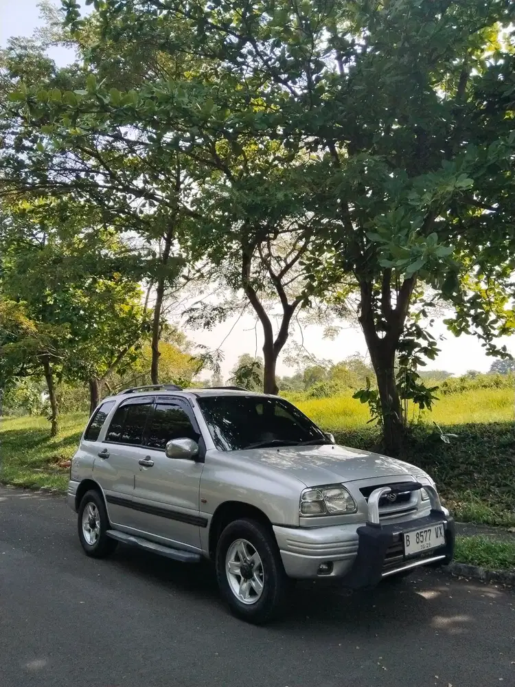 Suzuki Escudo 2005 kilometer rendah