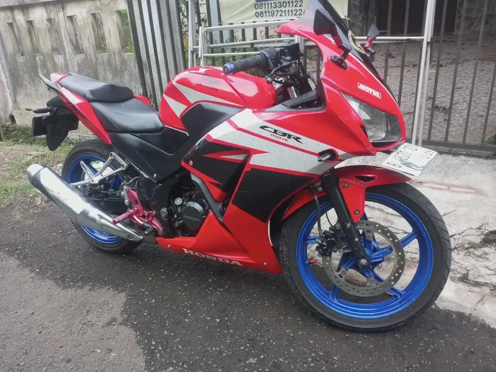 DIJUAL CBR 150 TAHUN 2014 SS LENGKAP PAJAK HIDUP