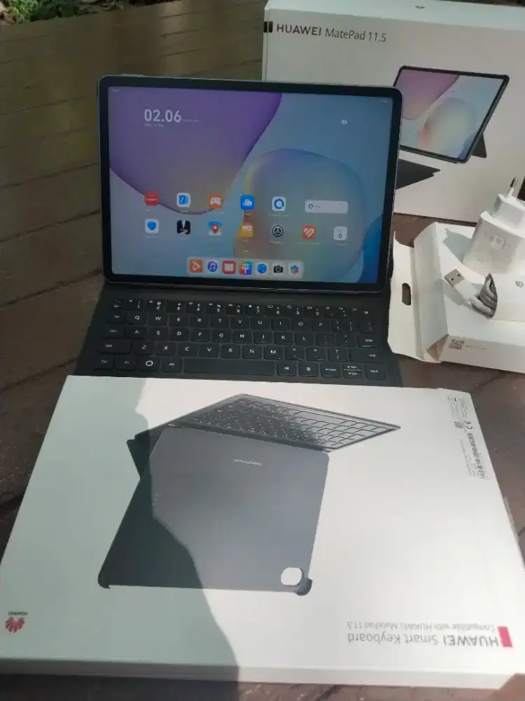 Huawe matpade 11.5 2025 ram 8/256 normal semua mulus lengkap ori