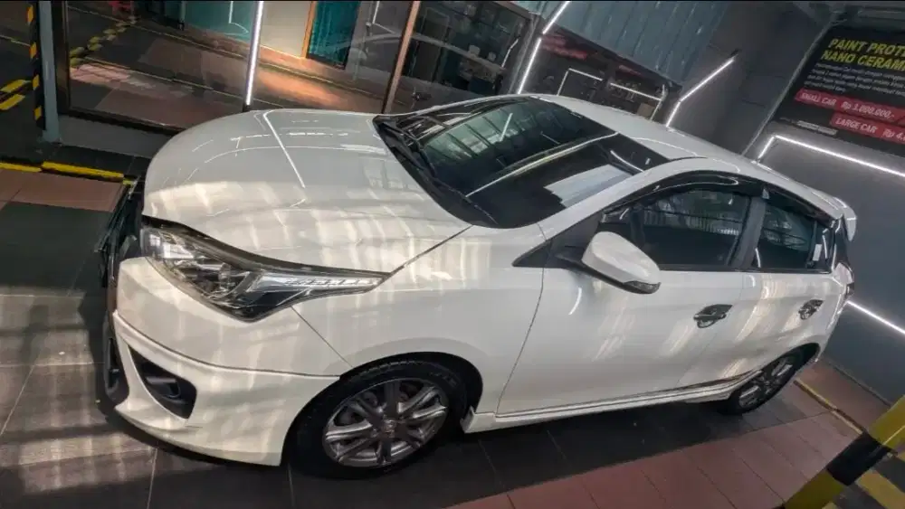 Dijual yaris trd s automatic  2015 km 60 ribuan