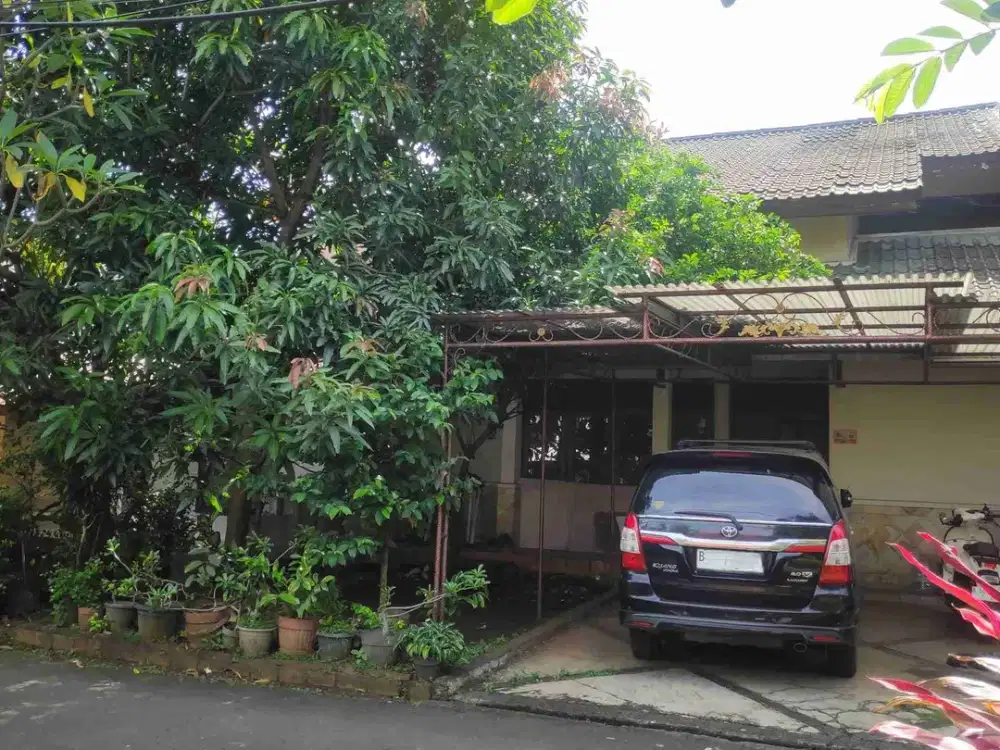 Dijual Rumah Lama Daerah Tanjung Barat Jakarta Selatan