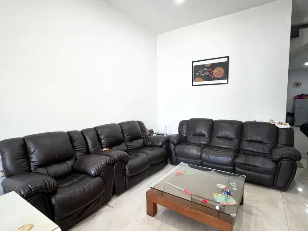 Dijual Rumah 9x20 3.5 Lantai Ceiling Tinggi Taman Surya Cengkareng Jakarta Barat