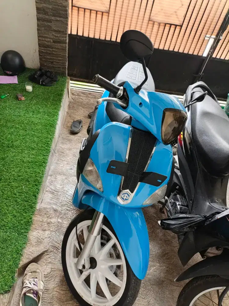 Piagio liberty 100