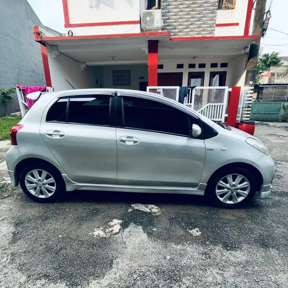 Toyota Yaris 2012 Bensin