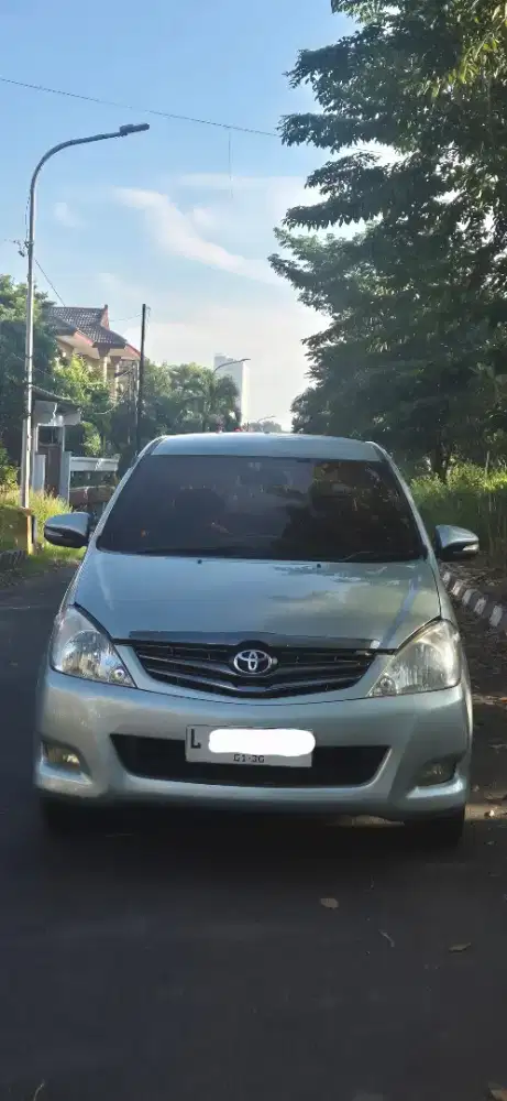 Toyota innova 2.5 G A/T 2004