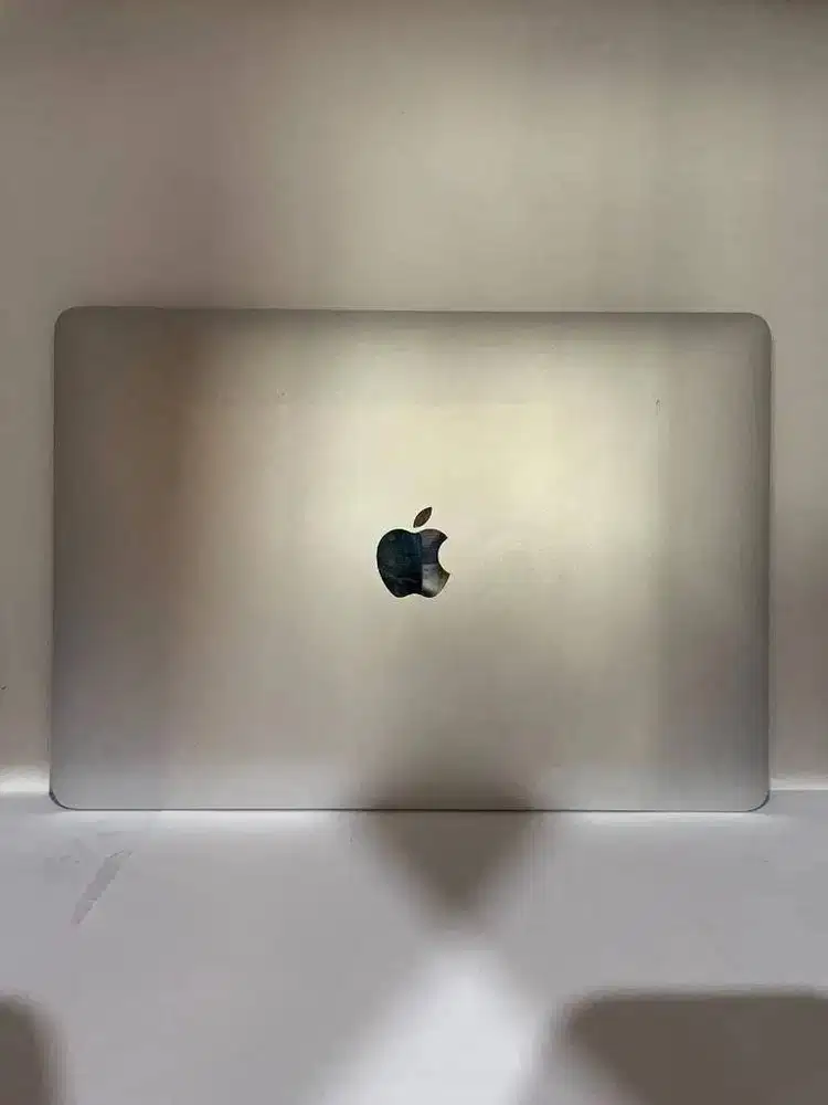 MacBook Pro 13 2017 Touch Bar 8/256 Terawat Harga Nego