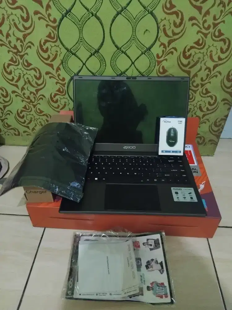 JUAL LAPTOP AXIO HYPE 10