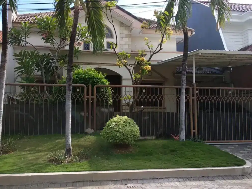 Rumah Luas Galaxi Bumi Permai, Surabaya Row Jalan 4 Mobil