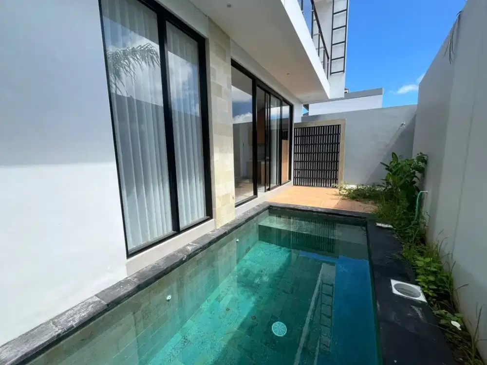 DIJUAL VILLA MODERN MINIMALIS 2 LANTAI – NUSA DUA  Villa modern dengan desain mewah