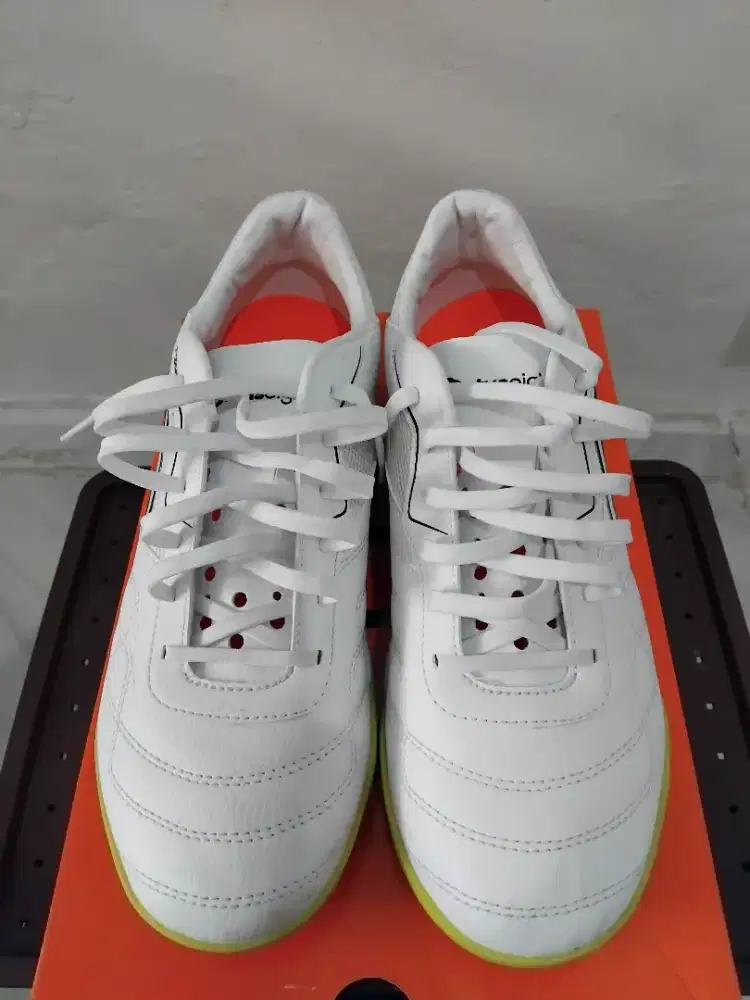 Sepatu Futsal - Ortuseight Jogosala Strive
