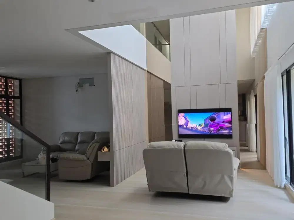 Rumah Bagus Emily Summarecon Bandung