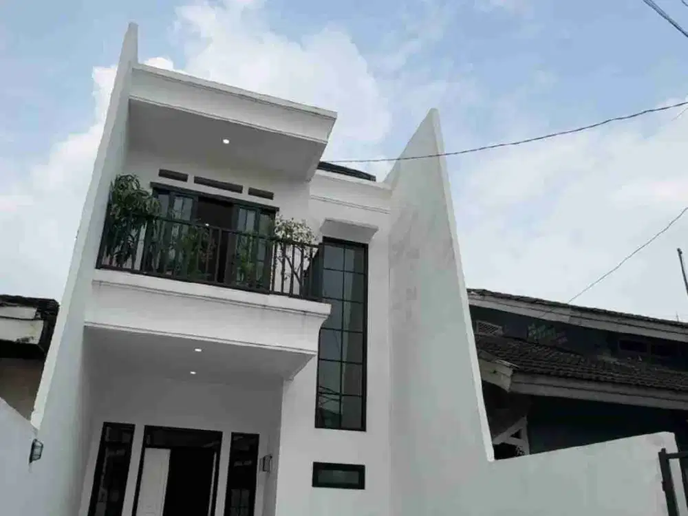 Hunian 2 lantai Mewah lokasi dalam komplek di Cinere depok