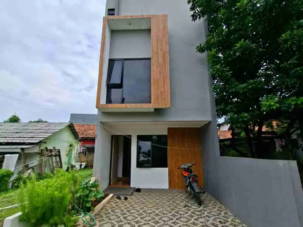 Rumah 2 lantai minimalis akses dua mobil di Cilangkap