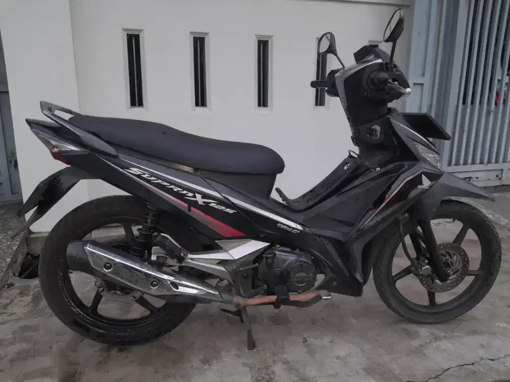 Jual motor supra x125 fi tahun 2017