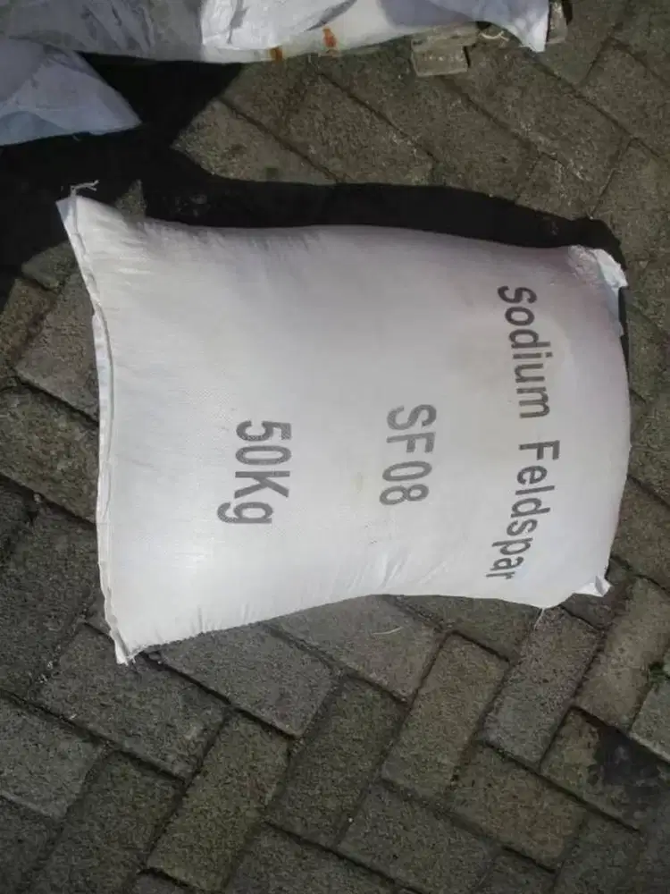 Sodium feldspar