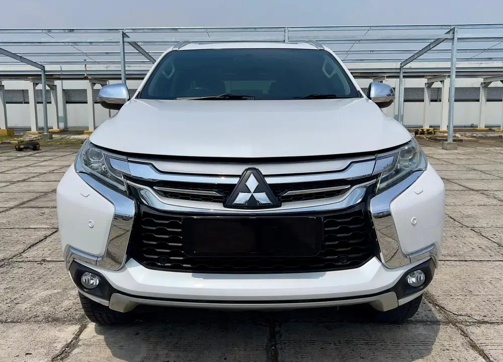 MITSUBISHI PAJERO SPORT DAKAR 2018 PUTIH ISTIMEWA TT 2017