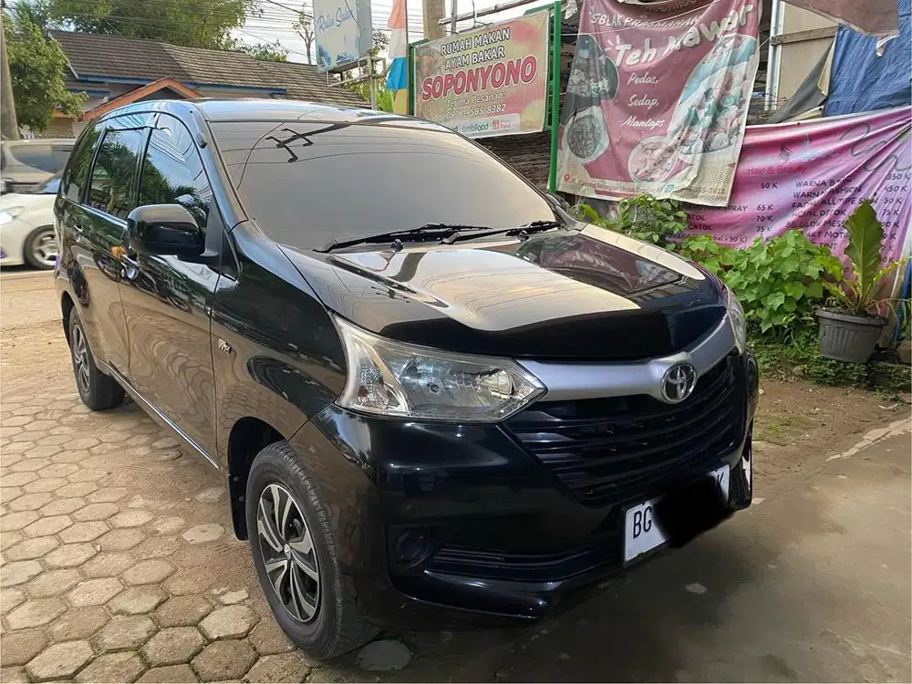 DIJUAL TOYOTA AVANZA E 1,3 MT