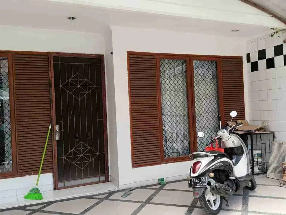 Dijual Cepat! Rumah Siap Huni di Danau Indah Sunter, Lokasi Strategis
