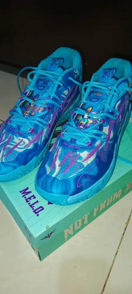 sepatu basket mb03 clt new