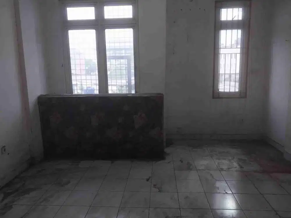 ruko murah 2lantai 4x12 galaxy Jakarta Barat