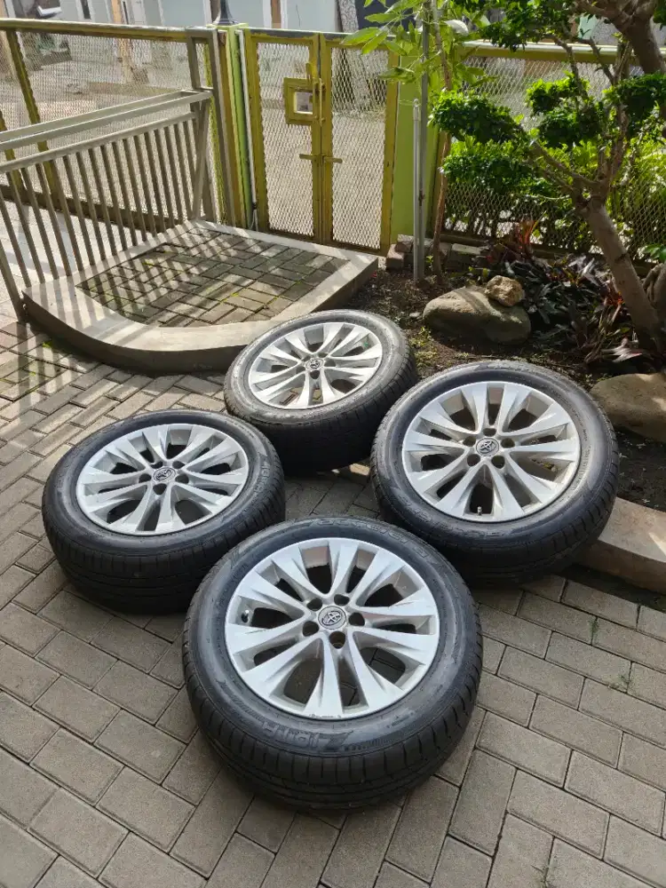 Velg VELLFIRE atau ALPHARD R18,ban 235/55 kondisi 97%, FULL ORIGINAL