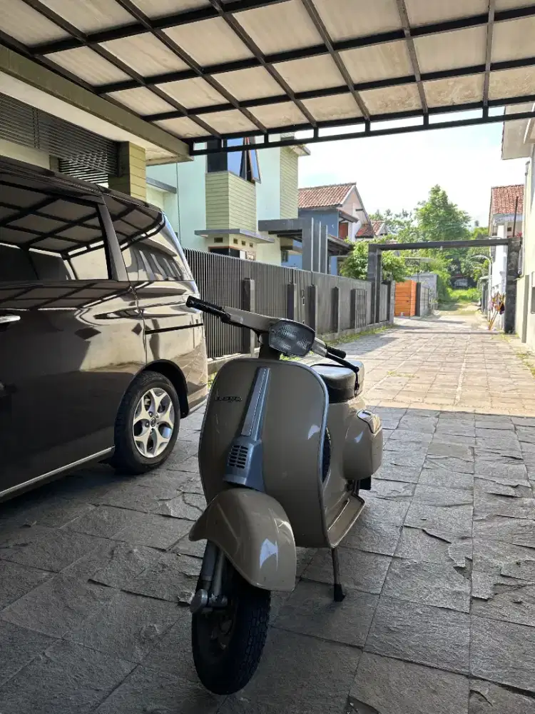 Vespa pts spesial 90 tahun 1979