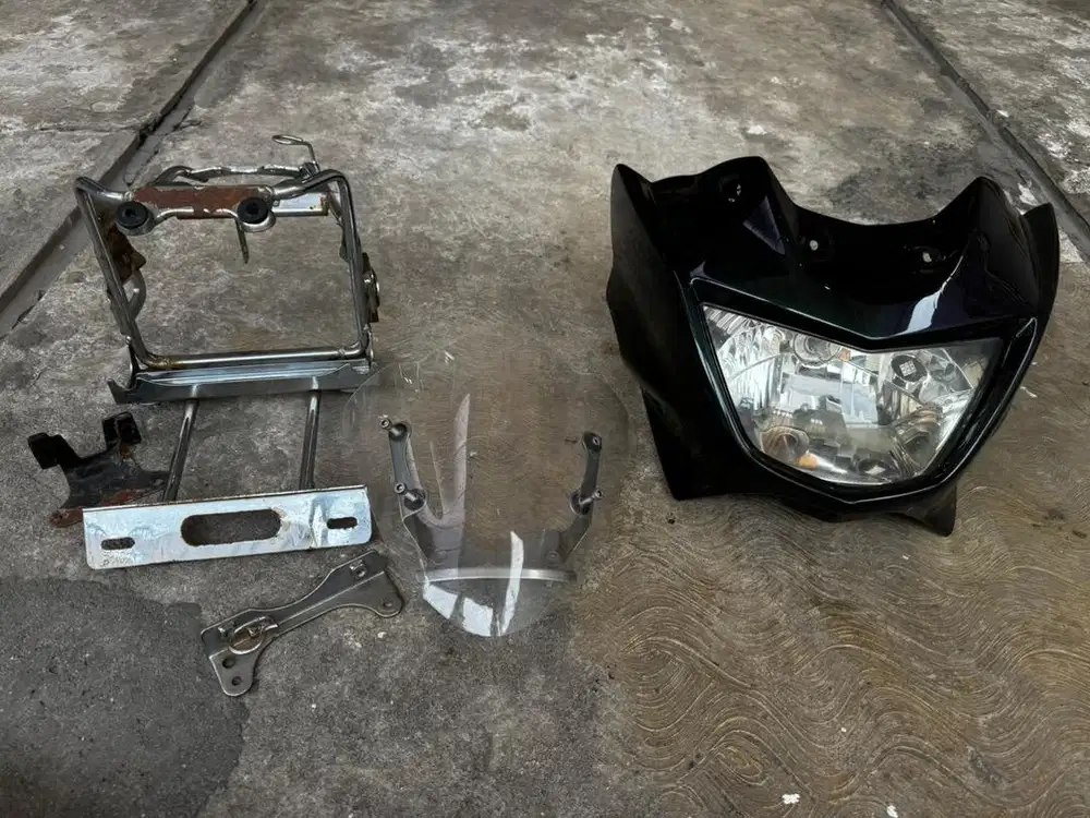 Lampu depan kawasaki ninja R Barong 1 set