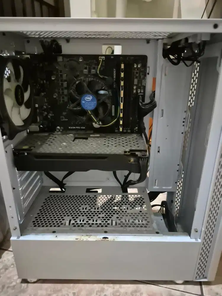 Intel Core i5 9400f dan stock cooler