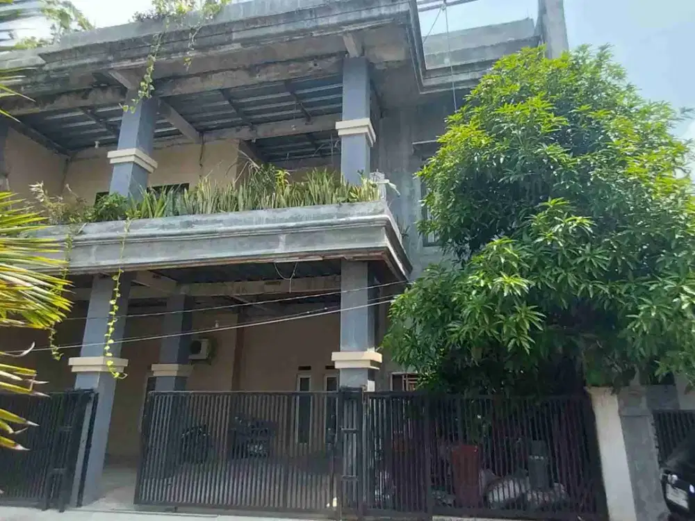 Rumah 3 Lantai Baru Renov Dalam Townhouse Jakarta Timur - Rooftop Siap Pakai