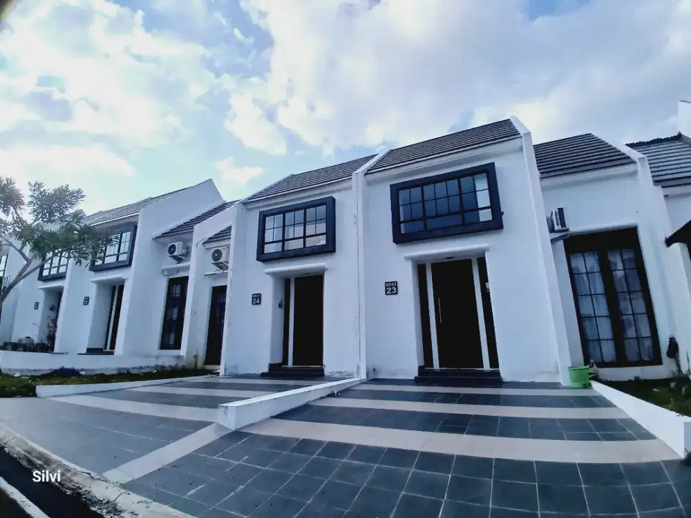 Disewakan rumah 2 lantai di CitraLand Winangun Manado